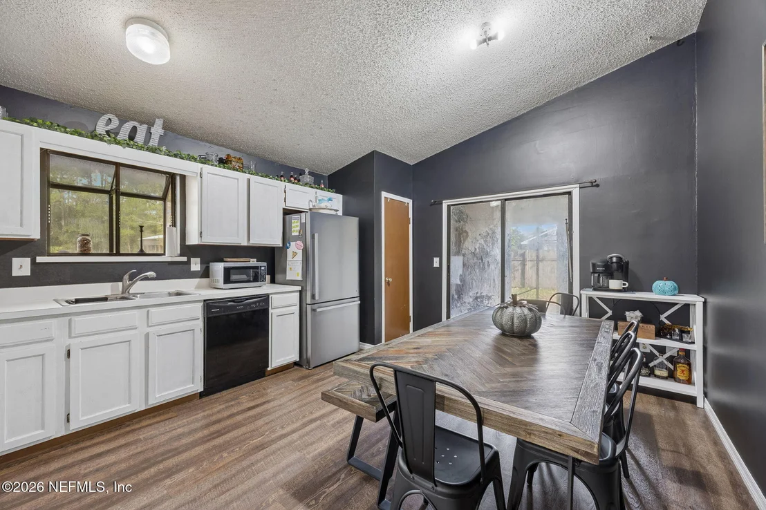 Photo of 407 MOBY DICK Drive S