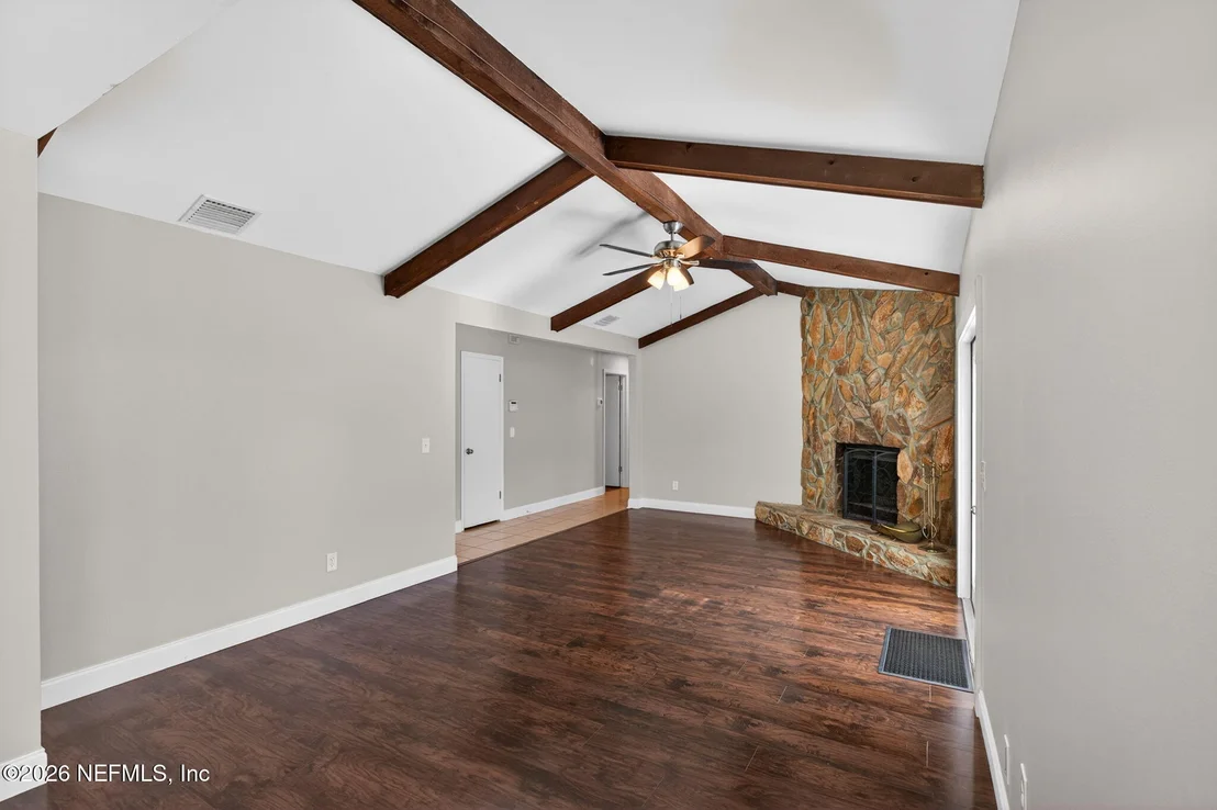 Photo of 8294 COLLINS Road