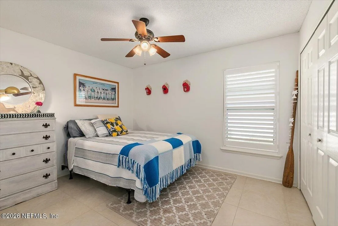 Photo of 525 SUNSET Drive