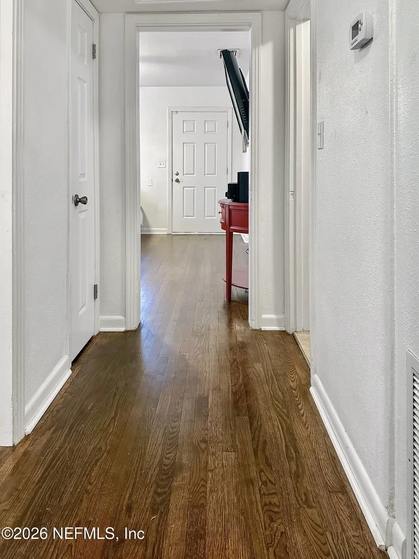 Photo of 5351 ROYCE Avenue