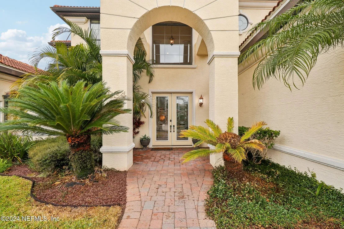 Photo of 1334 REDBOURNE Lane