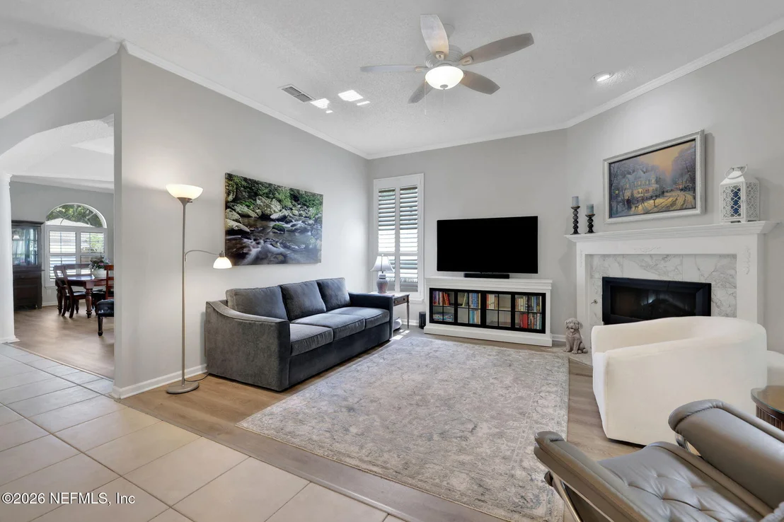 Photo of 1004 FLORA PARKE Drive