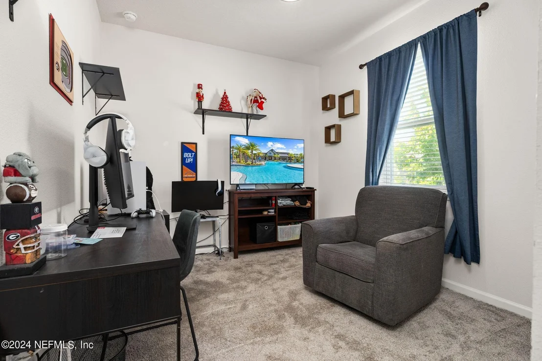 Photo of 75693 SPOONBILL Lane