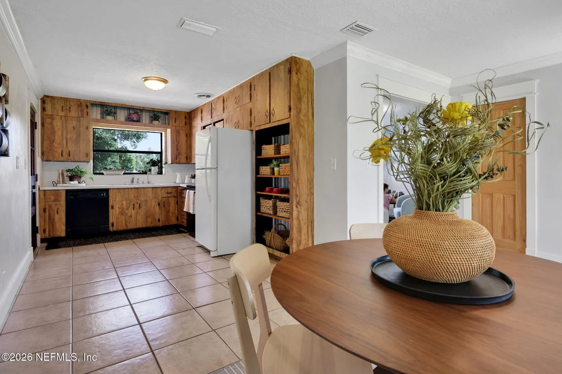 Photo of 1103 PALM Circle
