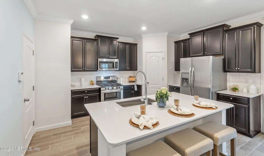 Photo of 44 BELLAIRE Isle(s)
