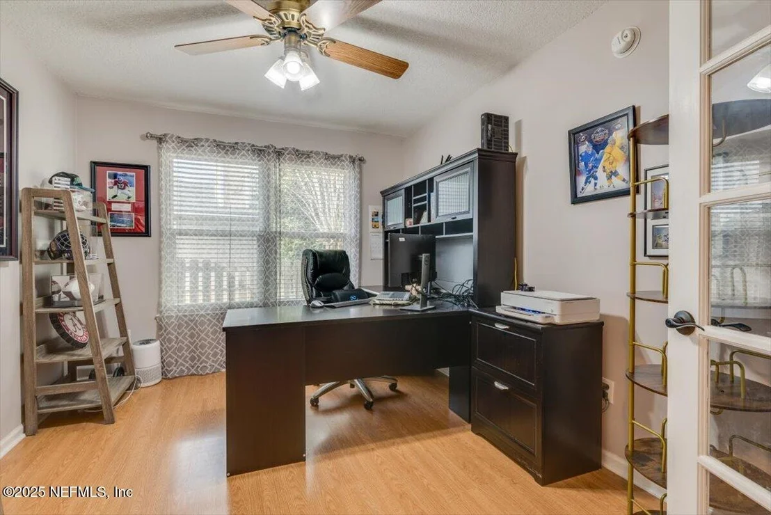 Photo of 184 SOUTHLAKE Drive