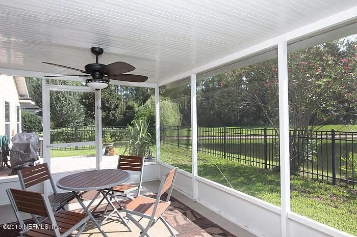 Photo of 928 N LILAC Loop