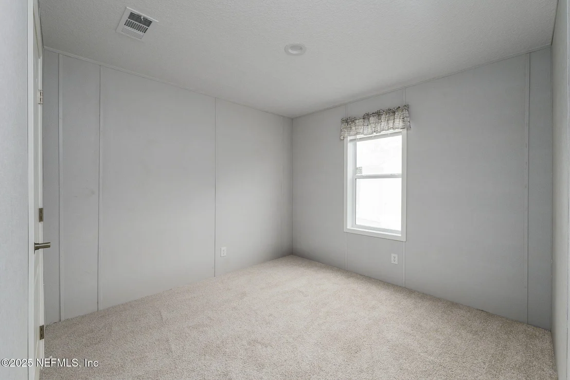 Photo of 128 LAKEVIEW Court