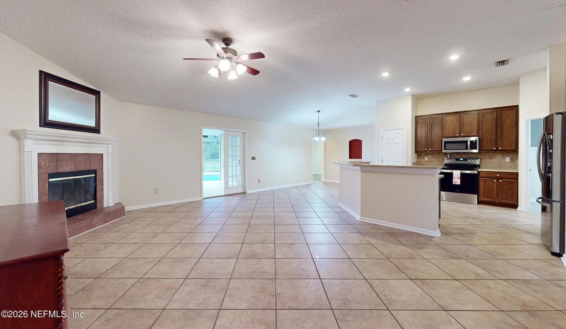 Photo of 4032 EDGELAND Trail