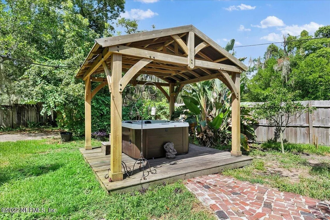 Photo of 2704 LORETTO Road