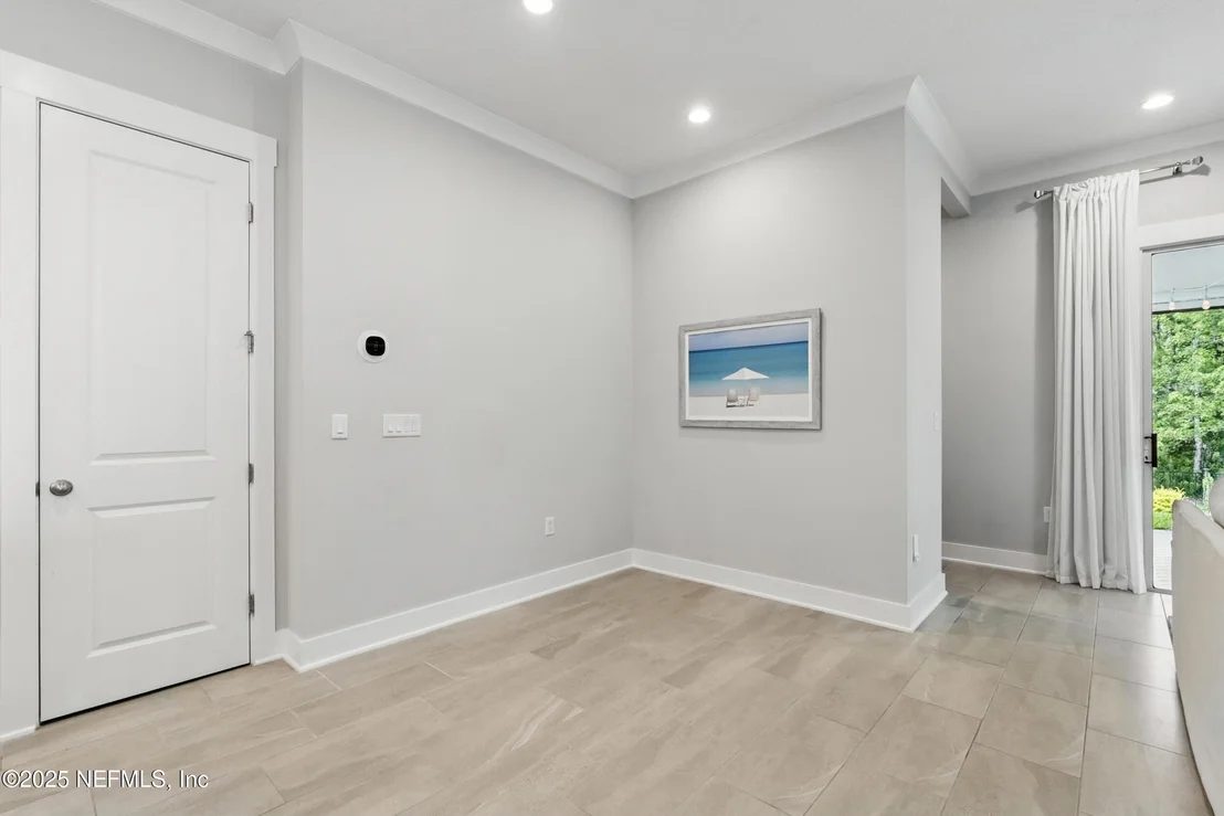 Photo of 9918 FILAMENT Boulevard