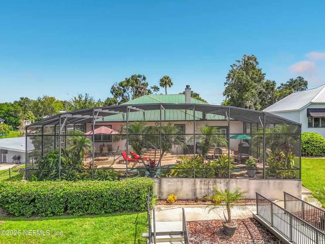 Photo of 129 RIVER Road
