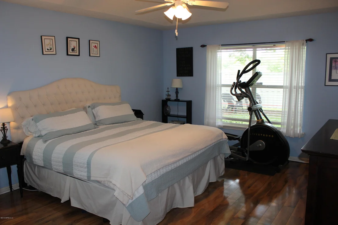 Photo of 408 CRESCENT POND