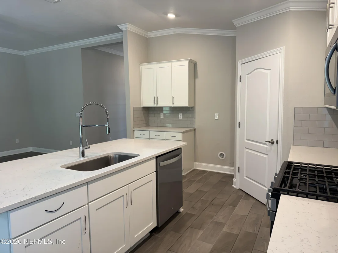 Photo of 1392 PARKLAND Trail