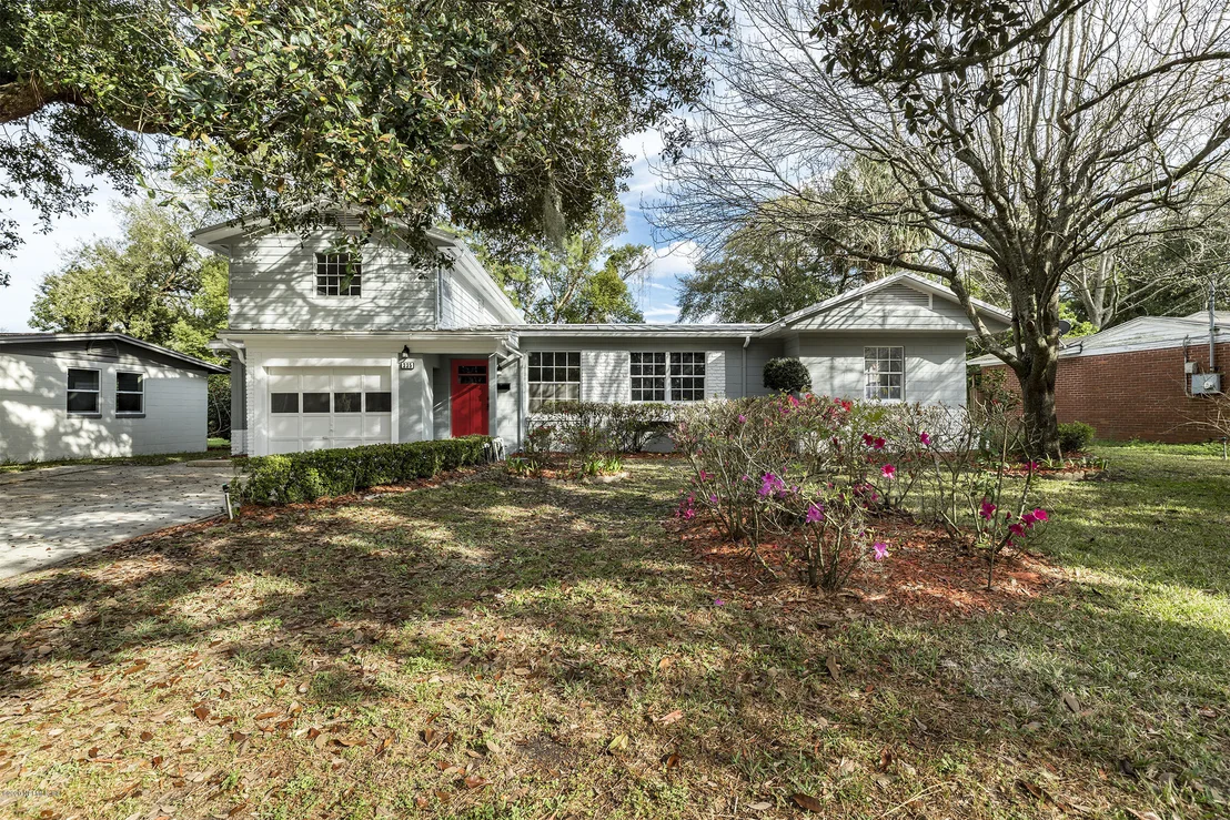 Photo of 335 SPRING FOREST Avenue