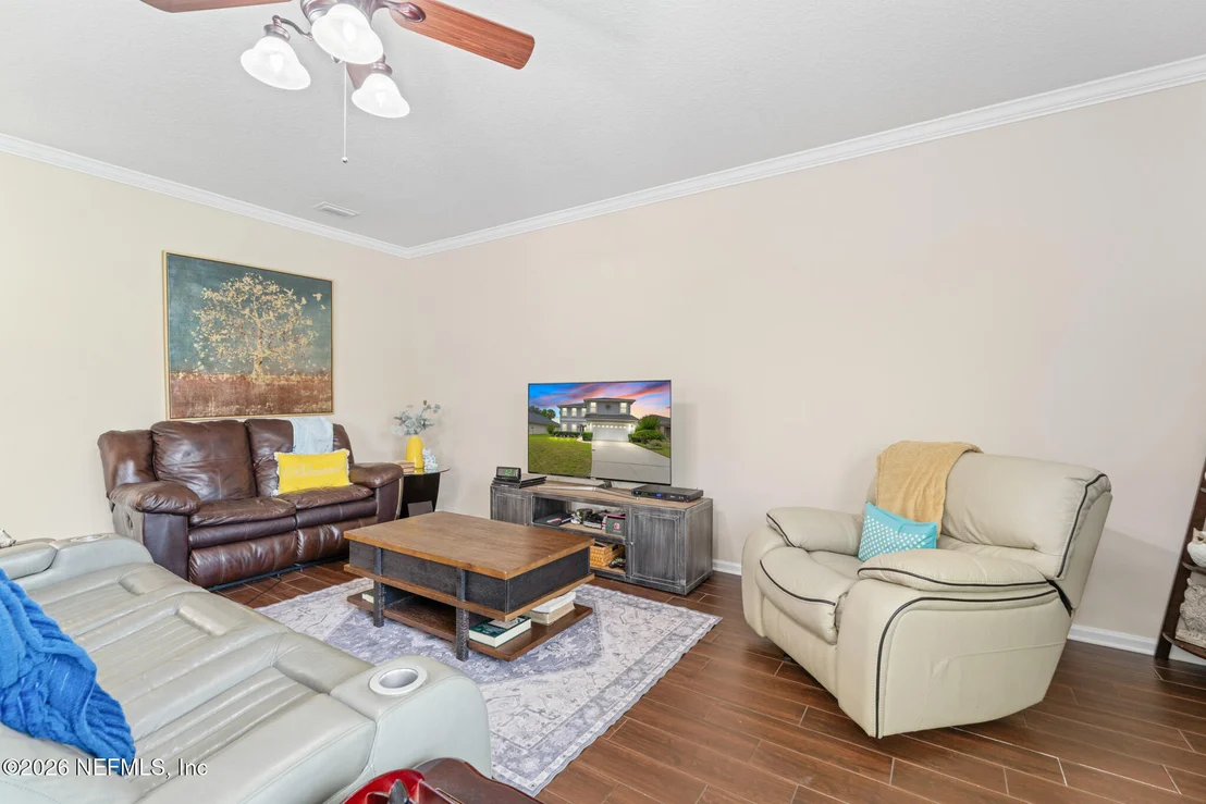 Photo of 425 FORT DRUM Court