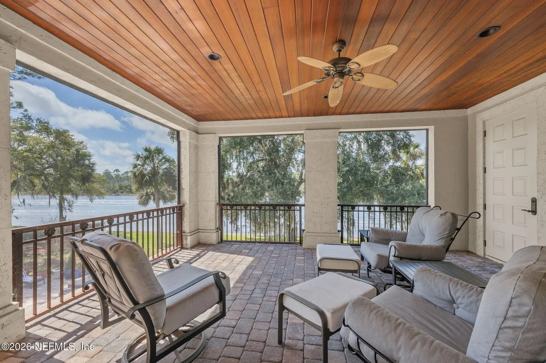 Photo of 24733 HARBOUR VIEW Drive