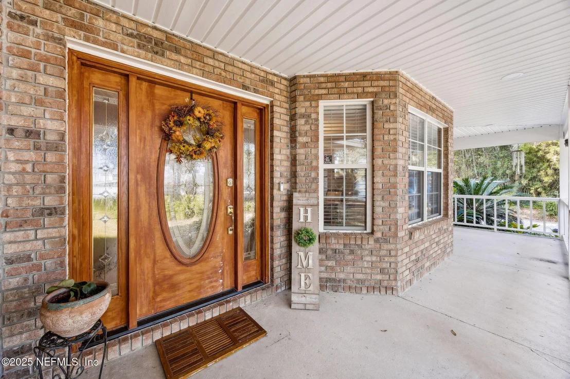 Photo of 97535 PIRATES POINT Road