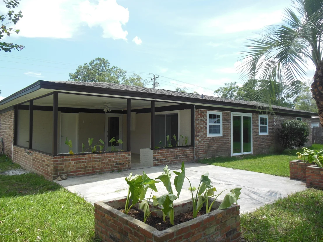 Photo of 1706 BARTLETT Avenue