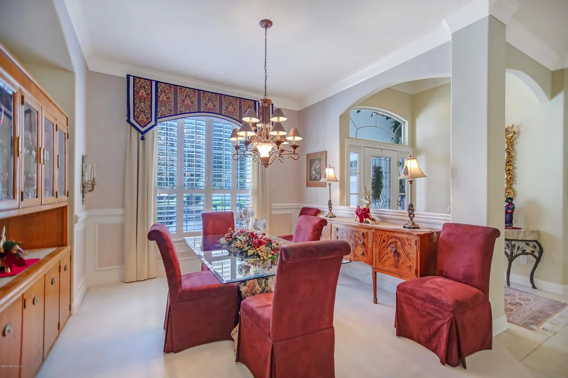 Photo of 261 PINEHURST POINTE Drive