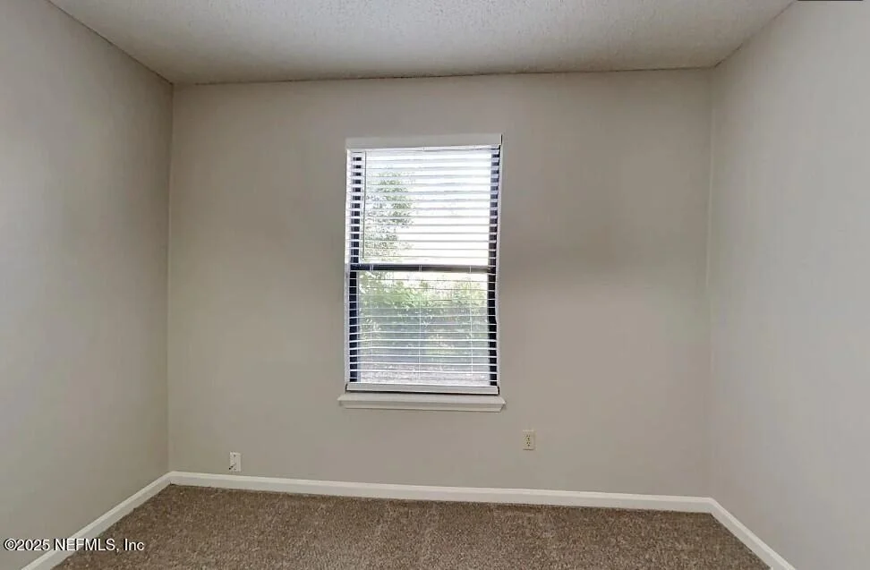 Photo of 71 NAUGATUCK Drive