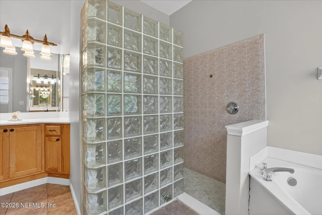 Photo of 1412 WALNUT CREEK Drive