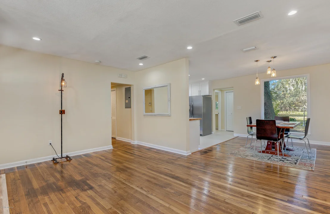 Photo of 1508 FERNDALE Place