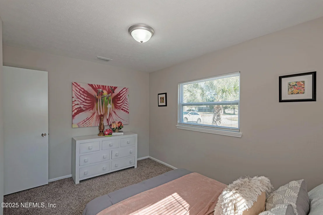 Photo of 2528 LANSDOWNE Drive