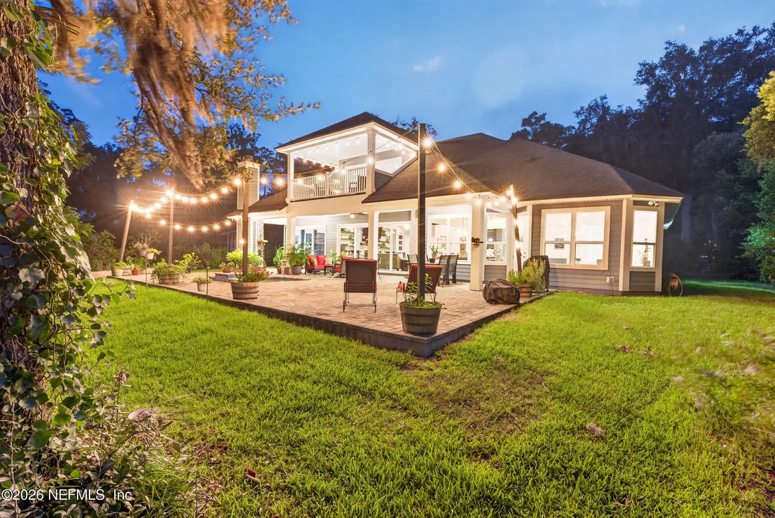 Photo of 239 RIVER Road