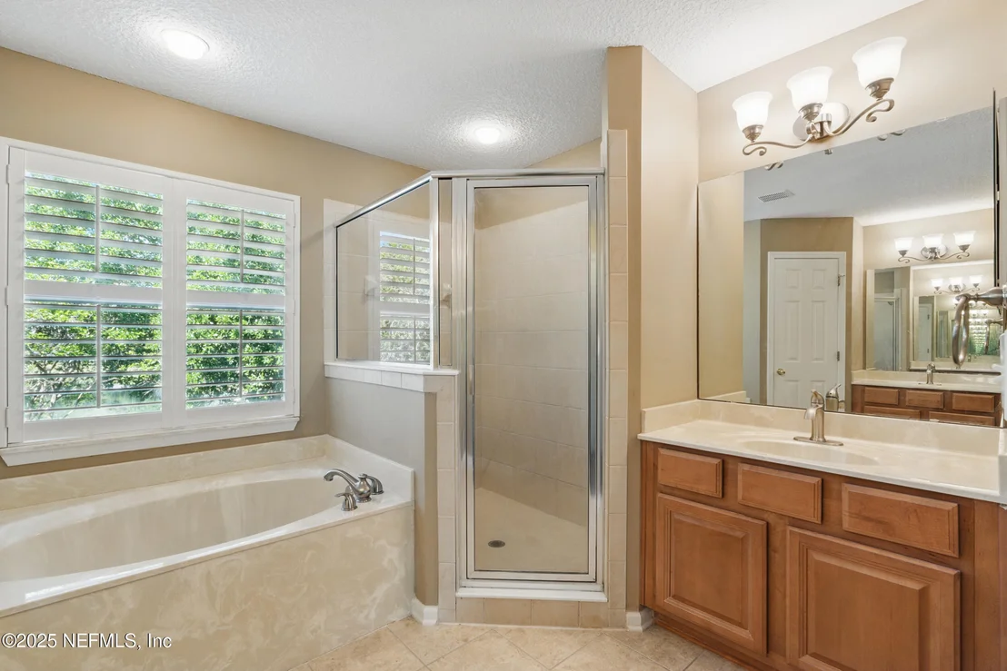 Photo of 187 SILVER GLEN Avenue