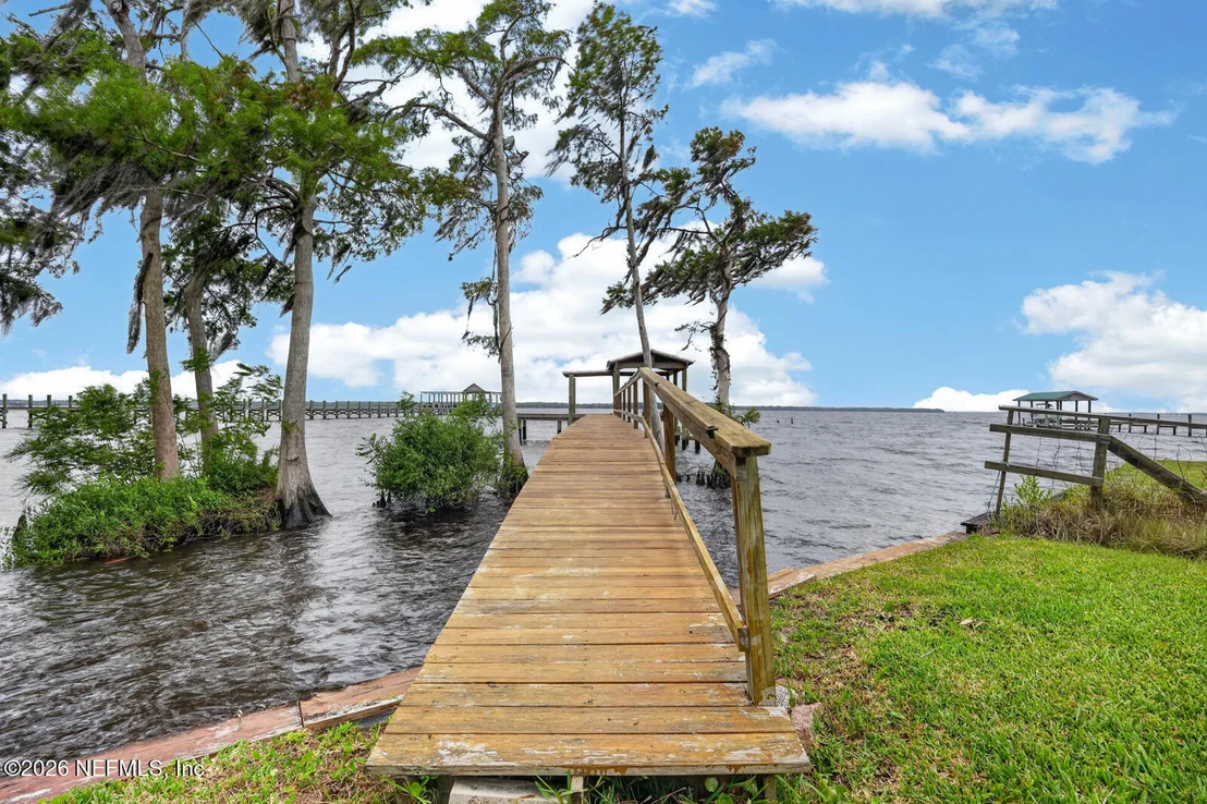 Photo of 10111 COUNTY ROAD 13 N