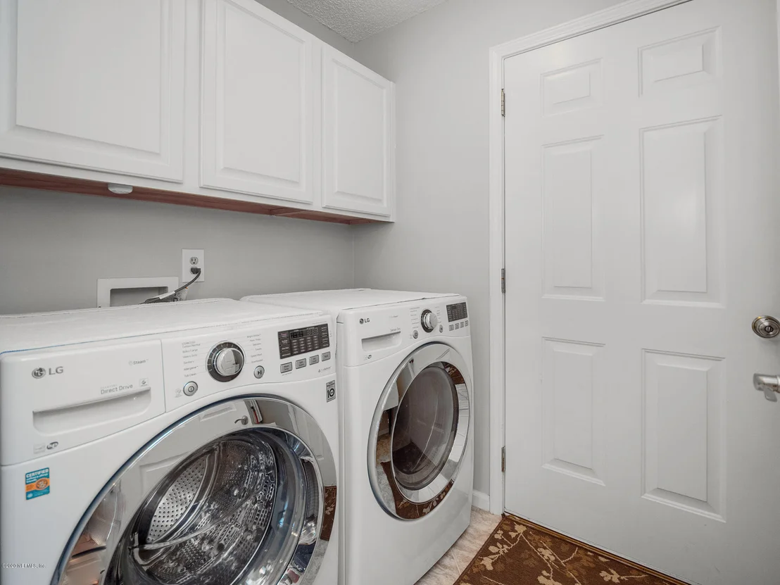 Photo of 3927 DANFORTH Drive W