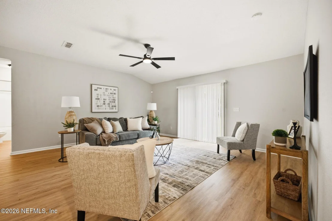 Photo of 4030 HUNTER Circle