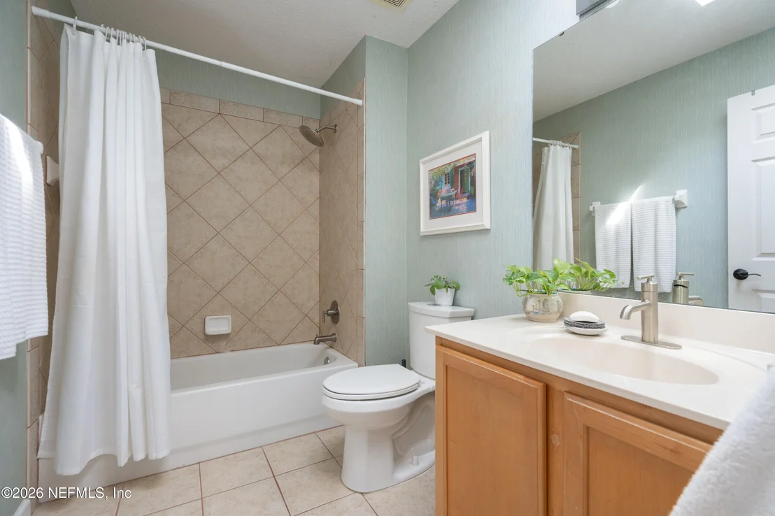 Photo of 221 CACIQUE Drive