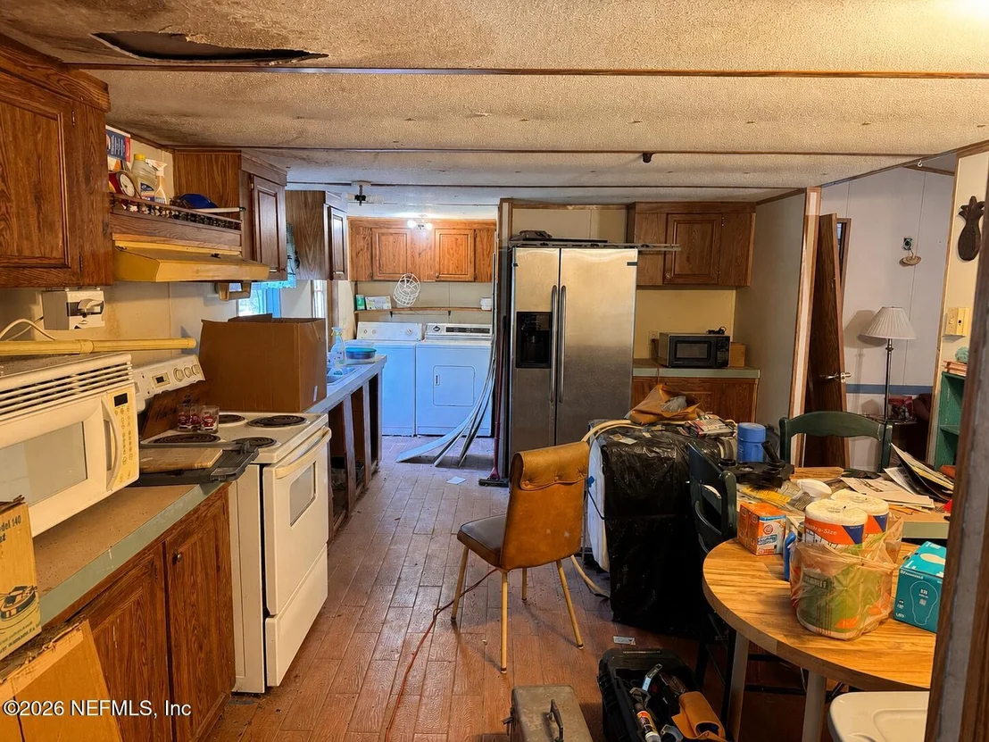 Photo of 1056 BELLAMY Road