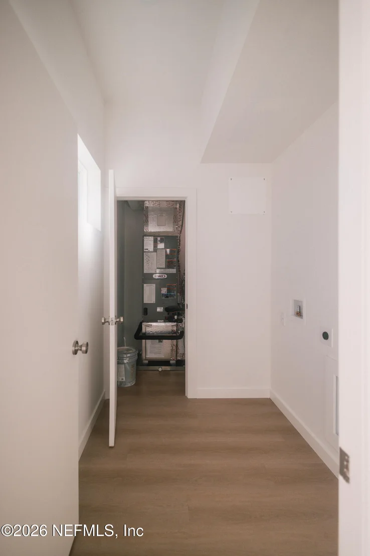 Photo of 572 WOODLAWN Road