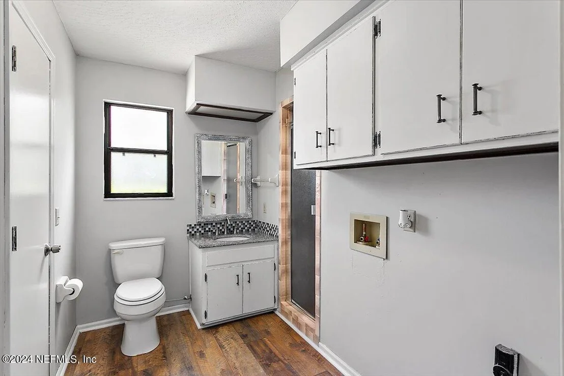 Photo of 305 EDINBURGH Lane