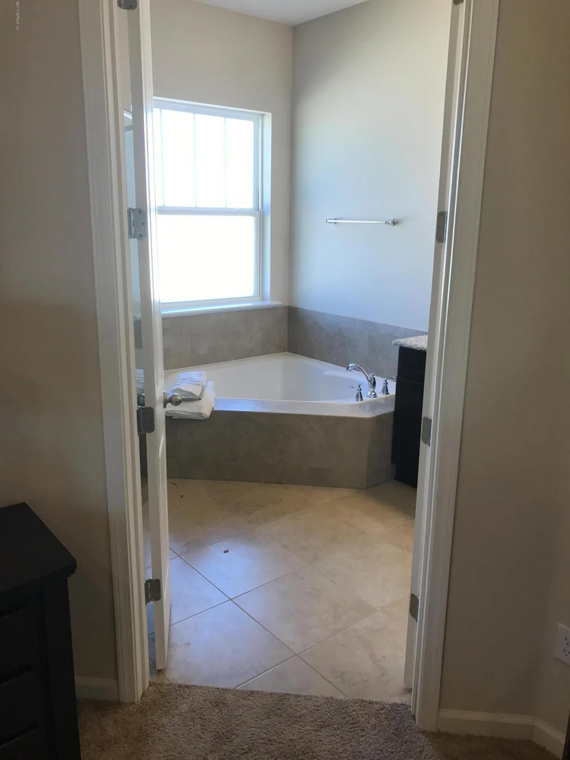 Photo of 114 FREMONT Avenue