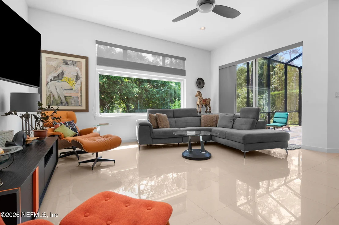 Photo of 132 BOTTLEBRUSH Drive