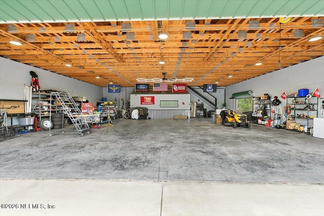 Photo of 11111 APACHE Lane
