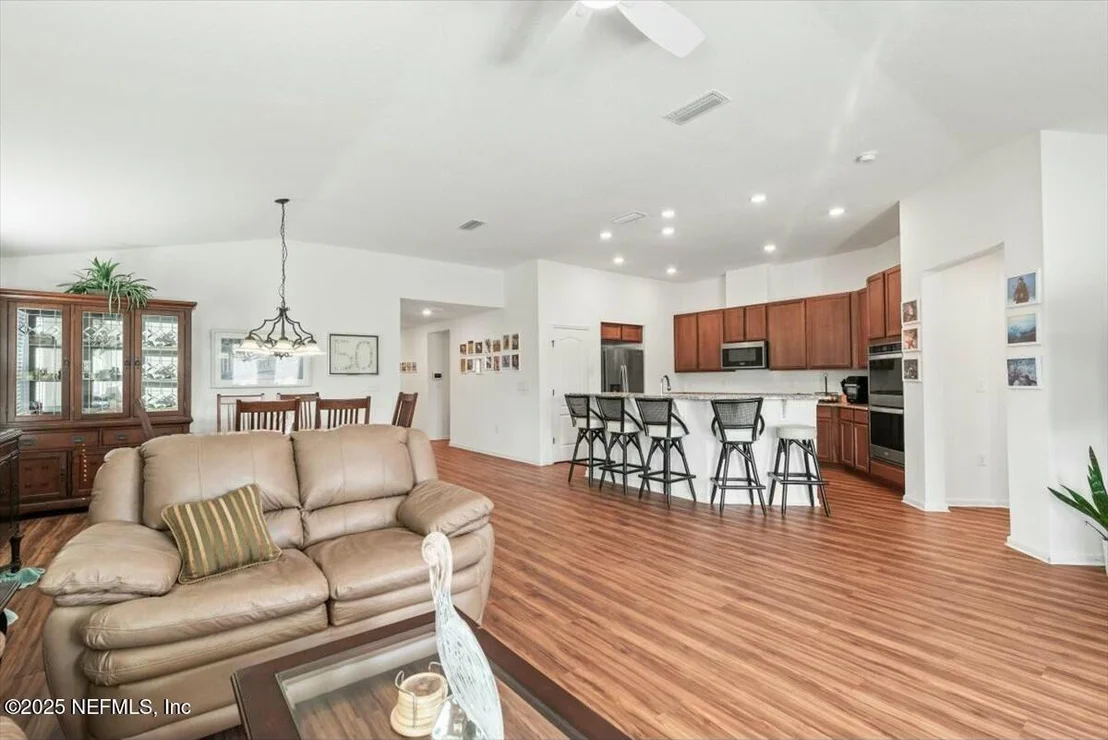Photo of 10451 COLLINS FIELD Circle