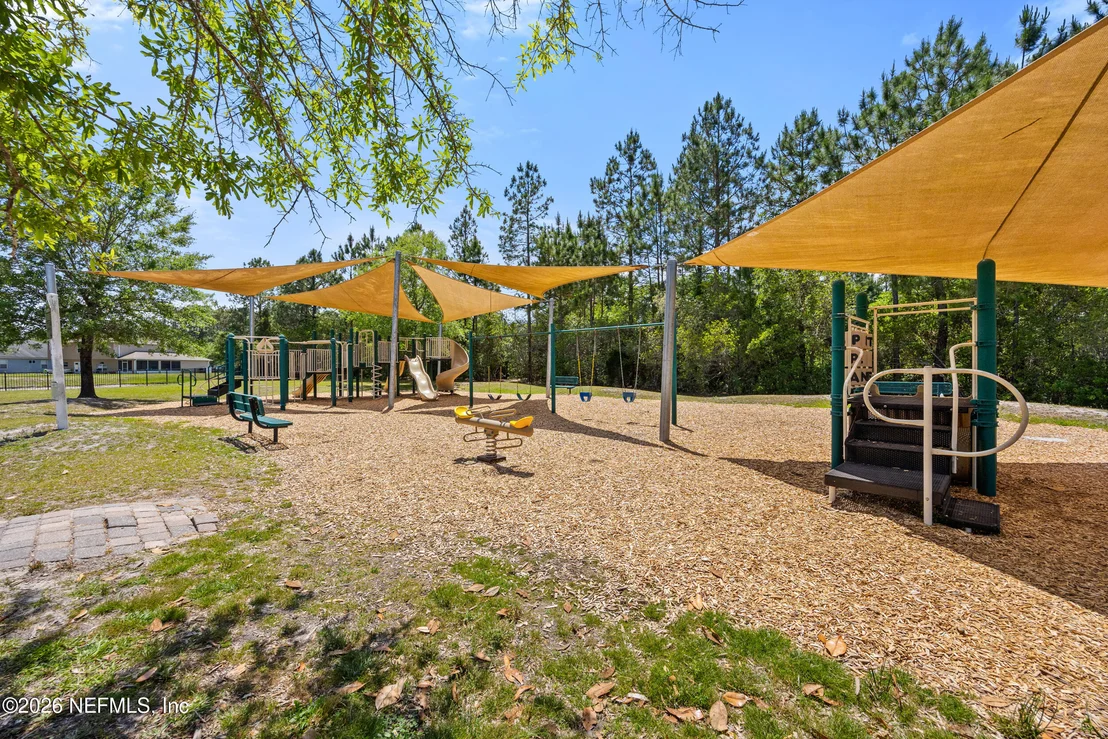 Photo of 70168 ROSEAPPLE Court