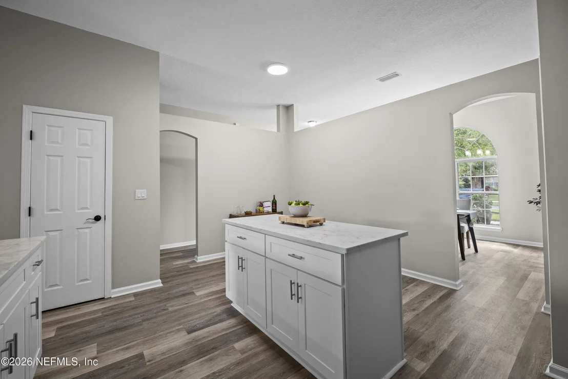 Photo of 4048 EDGELAND Trail