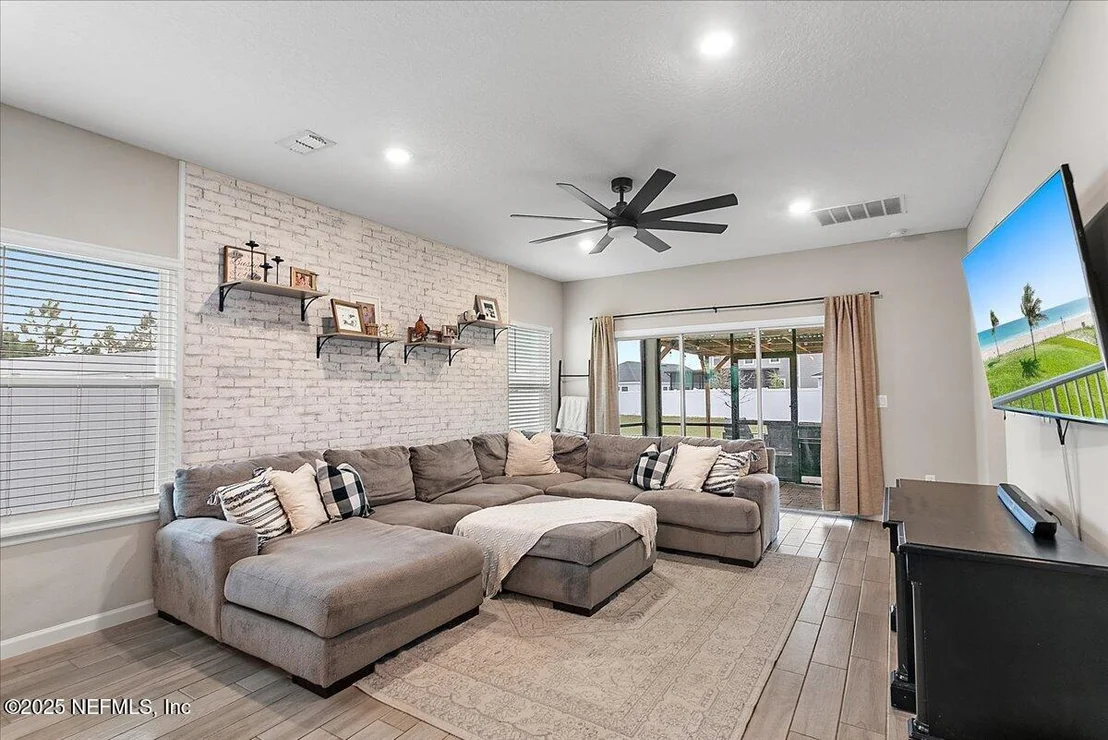 Photo of 228 RIVER MIST Drive