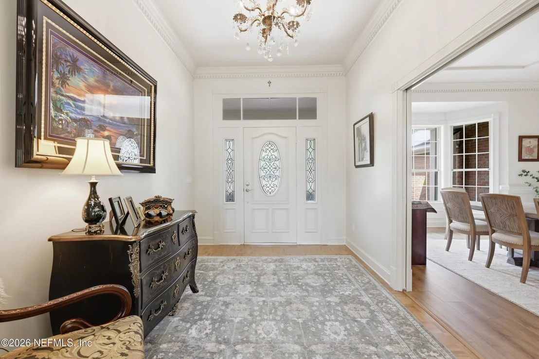 Photo of 8127 MIDDLE FORK Lane