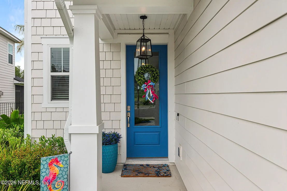 Photo of 428 BLUE HAMPTON Drive