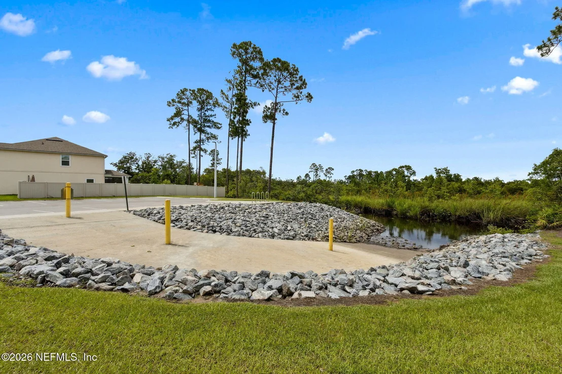 Photo of 65860 EDGEWATER Drive