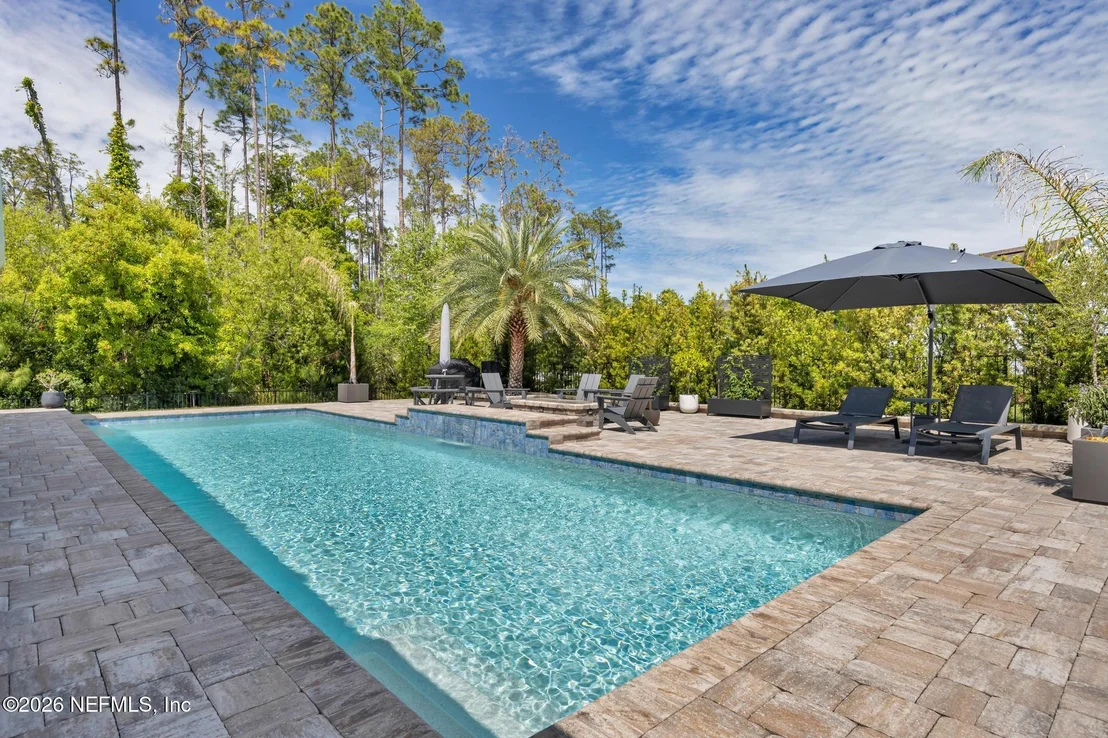 Photo of 11 FORESTVIEW Lane