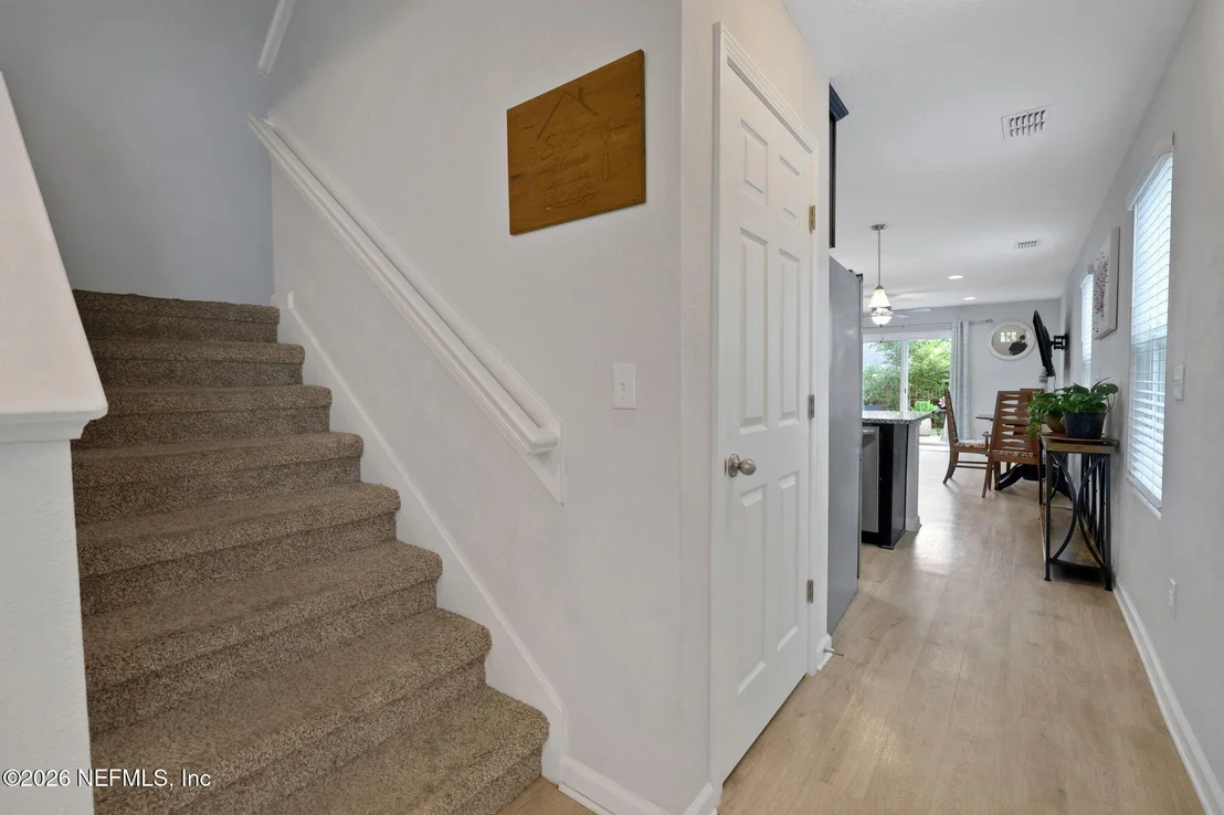 Photo of 1308 MULL Street