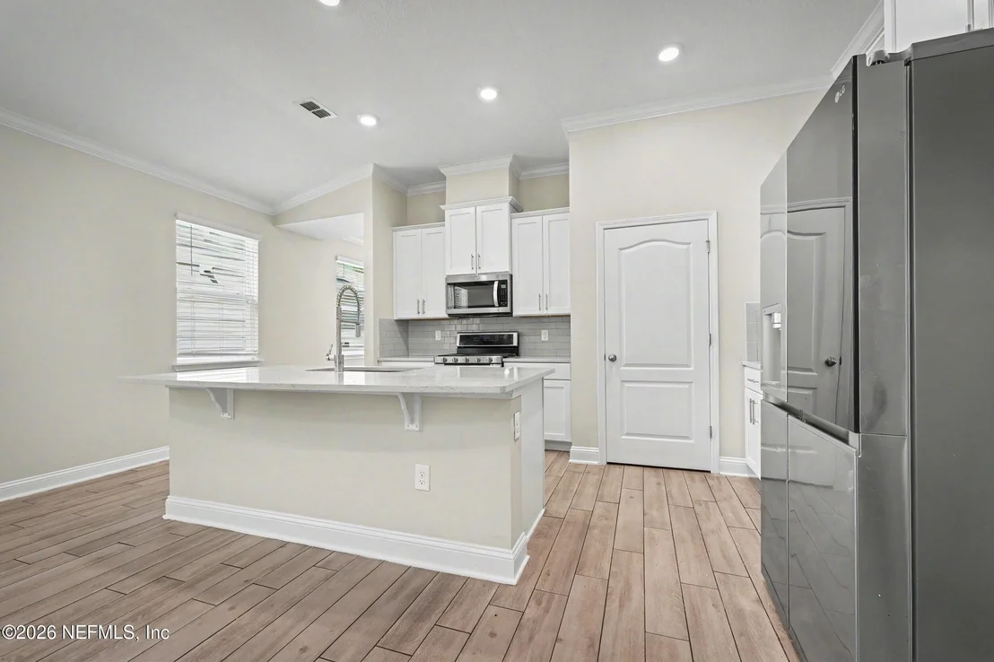 Photo of 452 THISTLETON Way
